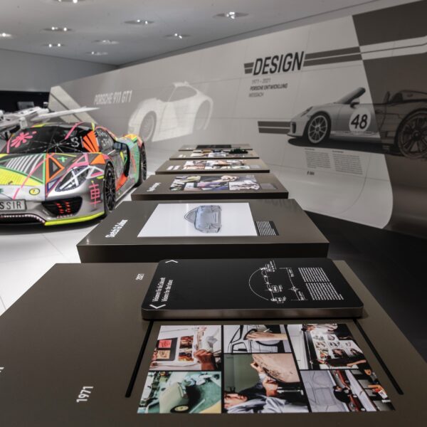 Jedinečné video z múzea Porsche 