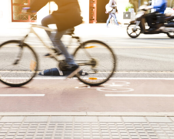 Cítia sa cyklisti v mestách bezpečne?