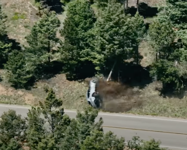 BMW XM v šialenej nehode, všetko na videu