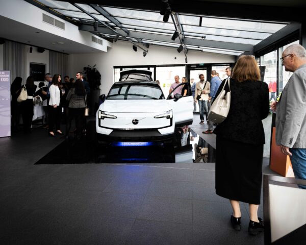 Horúca novinka Volvo EX30: Plne elektrické mestské SUV