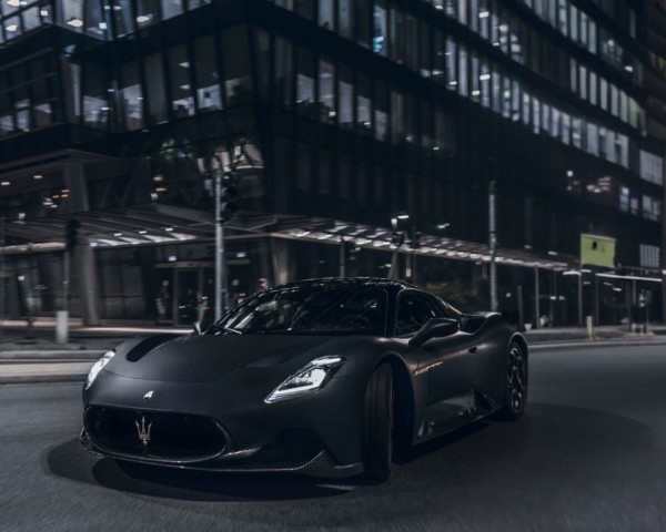 Nočný jazdec od Maserati – MC20 Notte