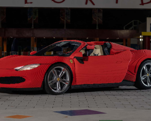 Ferrari 296 – vyrobené výhradne z Lego kociek