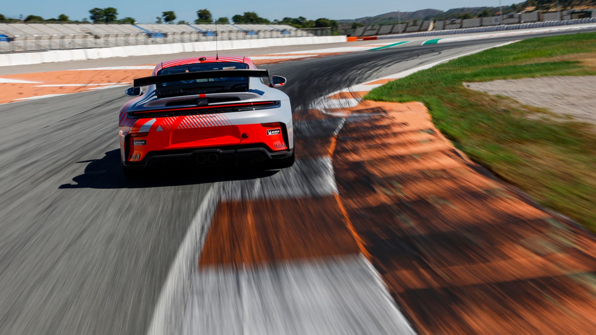 Porsche 911 Challenge na okruhu v Cheste