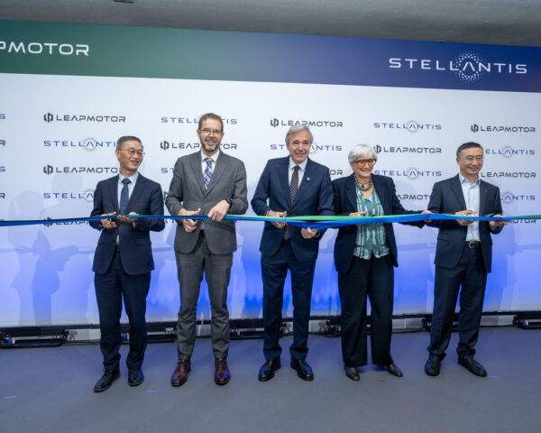 Leapmotor B10 už vyrábajú v Španielsku. Vyrába sa v závode Stellantisu