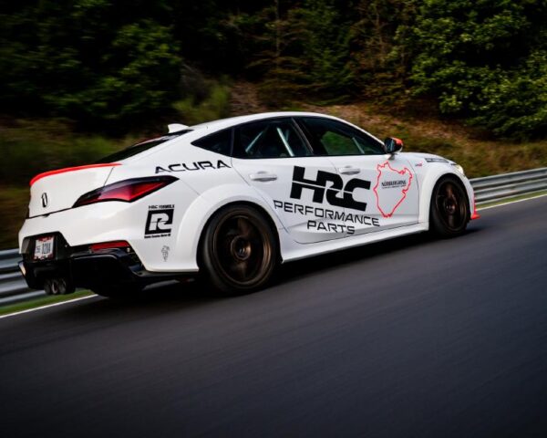Acura Integra Type S s označením HRC Performance Parts na Nürburgringu